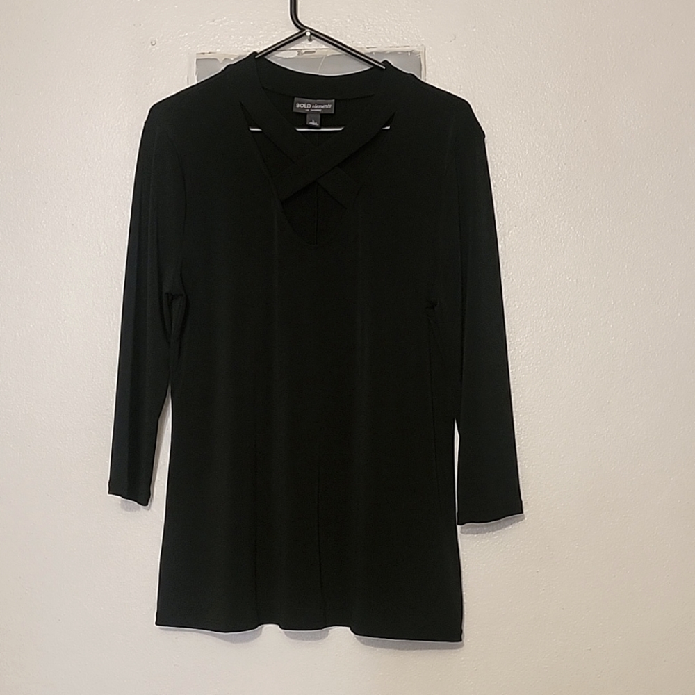 Bold Elements Black top